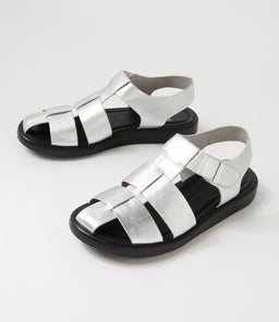 REMEMBA MO SILVER BLACK SOLE LEATHER