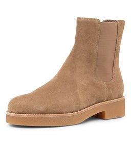 FAVORITE MO TAUPE SUEDE