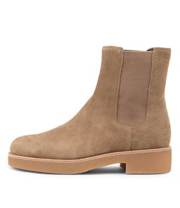 FAVORITE MO TAUPE SUEDE