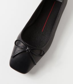 TELIYER MO BLACK LEATHER
