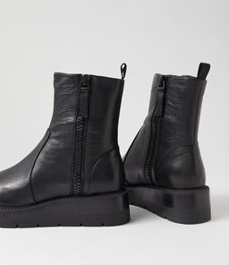 TIAH MO BLACK LEATHER