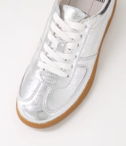 DARI MO SILVER GUM SOLE SHRUNKEN LEATHER