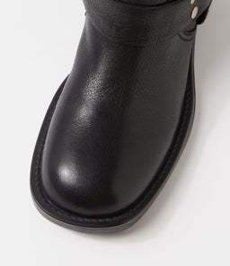 KAMILLA MO BLACK LEATHER