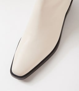 FYONA MO CREAM BLACK HEEL LEATHER