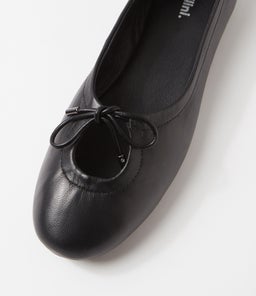 JUULIET MO BLACK LEATHER