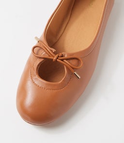 JUULIET MO DK TAN LEATHER