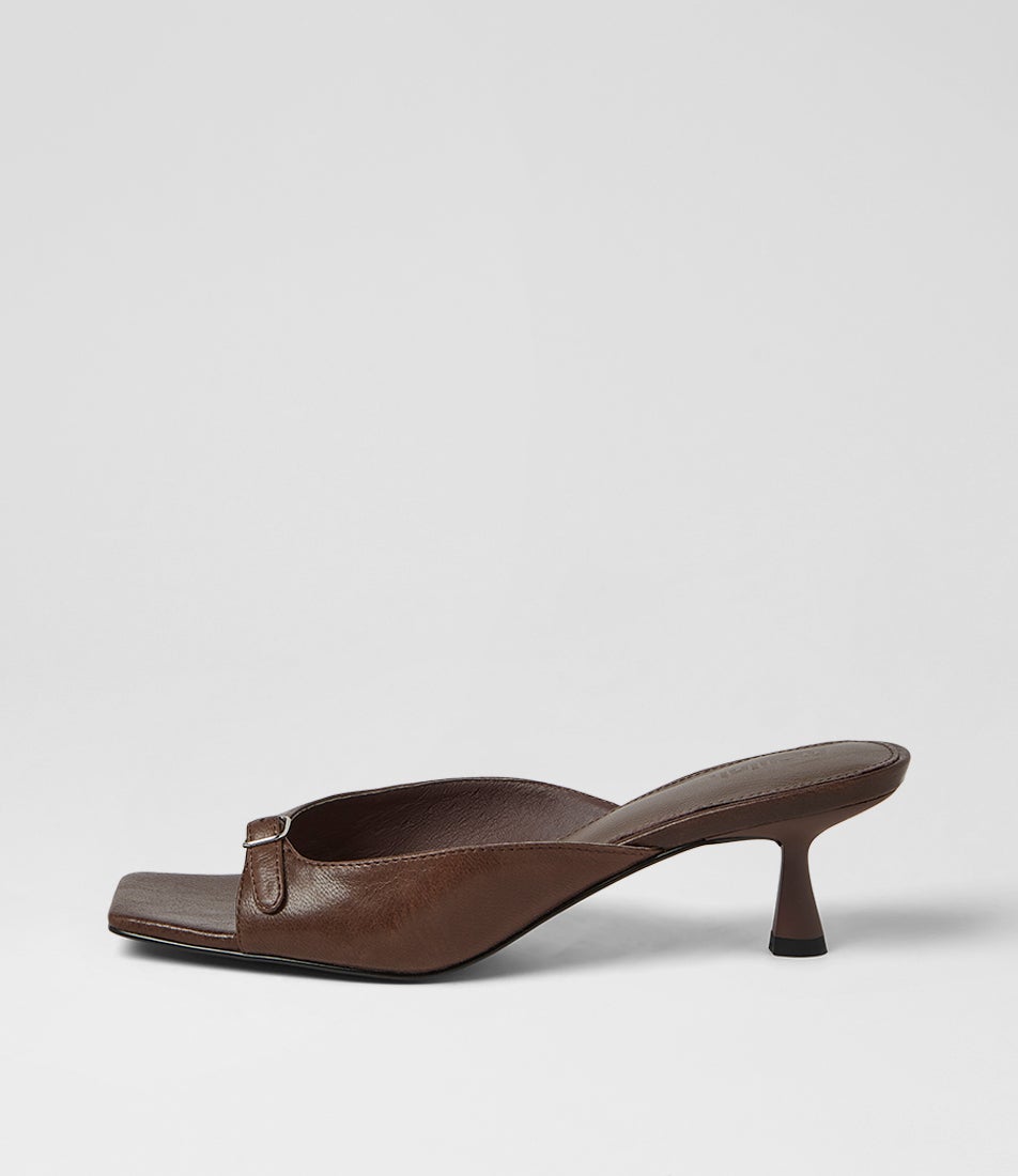 Tendeer Choc Vintage Leather Sandals