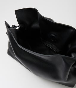 DELLA MO BLACK LEATHER
