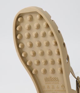 MELISSA POSSESSION AD MY BEIGE PVC