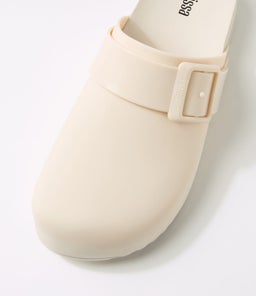 MELISSA COZY CLOG AD MY CREAM PVC