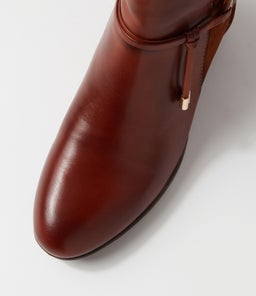 DAROCA 05 PN CUERO LEATHER