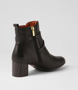 CALAFAT 41 PN BLACK LEATHER