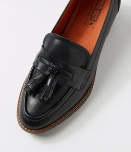 LLANES 19 PN BLACK LEATHER