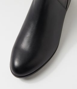 DAROCA 32 PN BLACK LEATHER