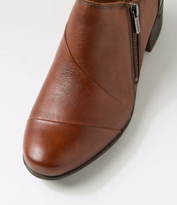 MALAGA 73 PN CUERO LEATHER