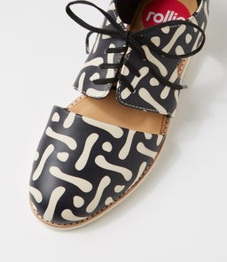 DERBY CUTOUT RL TWISTED STAR LEATHER