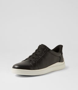 TYNNAR RO BLACK LEATHER