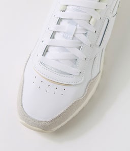 GLIDE W RZ WHITE BARELY GREY CHALK SMOOTH