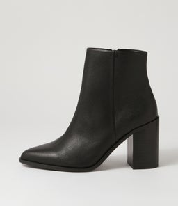 RIA SI BLACK LEATHER