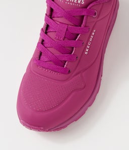 73690 UNO STAND ON AIR SK MAGENTA SMOOTH