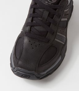 204330 RESPECTED EDGEMERE SK BLACK LEATHER