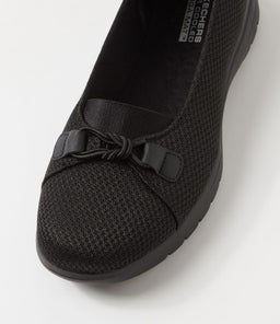 136529 ON THE GO FLEX PEONY SK BLACK BLACK TEXTILE