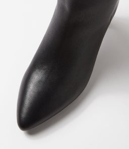 SINNA SS BLACK LEATHER
