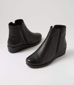 MYSARIA SU BLACK LEATHER