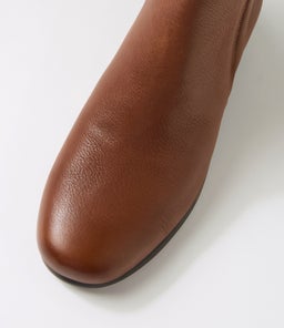 MYSARIA SU COGNAC LEATHER