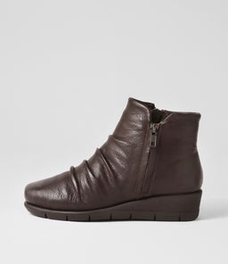 MAXIE SU DK BROWN LEATHER