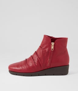 MAXIE SU CHERRY LEATHER