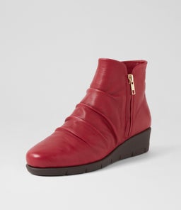 MAXIE SU CHERRY LEATHER