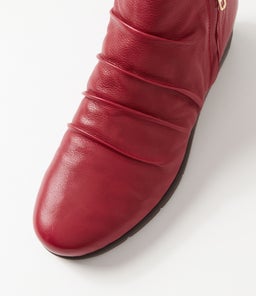 MAXIE SU CHERRY LEATHER