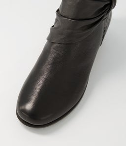 MONET SU BLACK LEATHER