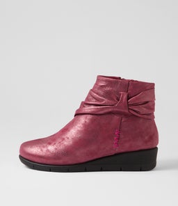 MONET SU MULBERRY METALLIC SUEDE