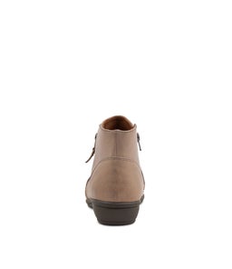 FALLENN SU DK STONE BLACK SOLE LEATHER
