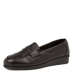 PUNIS SU BLACK BLACK SOLE LEATHER