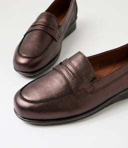 PUNIS SU BRONZE LEATHER