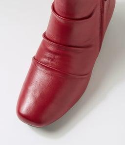 ROMANS SU CHERRY LEATHER
