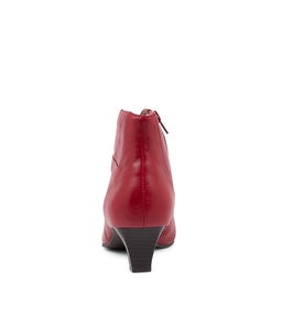LONSE SU RED LEATHER