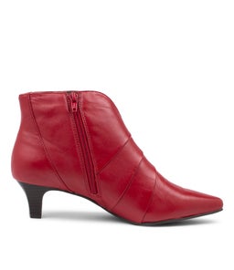 LONSE SU RED LEATHER