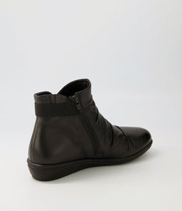 FOIS SU BLACK BLACK SOLE LEATHER