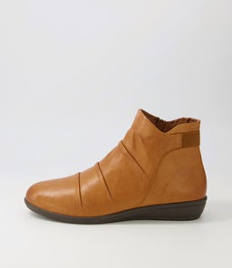 FOIS SU NEW TAN LEATHER