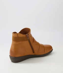 FOIS SU NEW TAN LEATHER