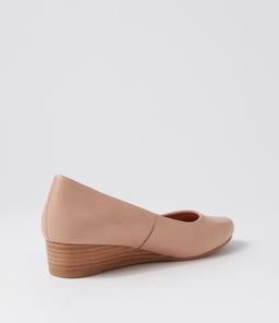 GRACIES SU DK NUDE LEATHER