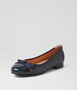 KYYLE SU DK NAVY PATENT LEATHER
