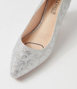 MESMERIZE2 SU SILVER LEOPARD COVERED HEEL JEWELS