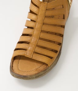 LASHINGS SU NEW TAN LEATHER