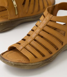 LASHINGS SU NEW TAN LEATHER