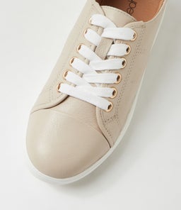 ZENENA SU ALMOND LEATHER